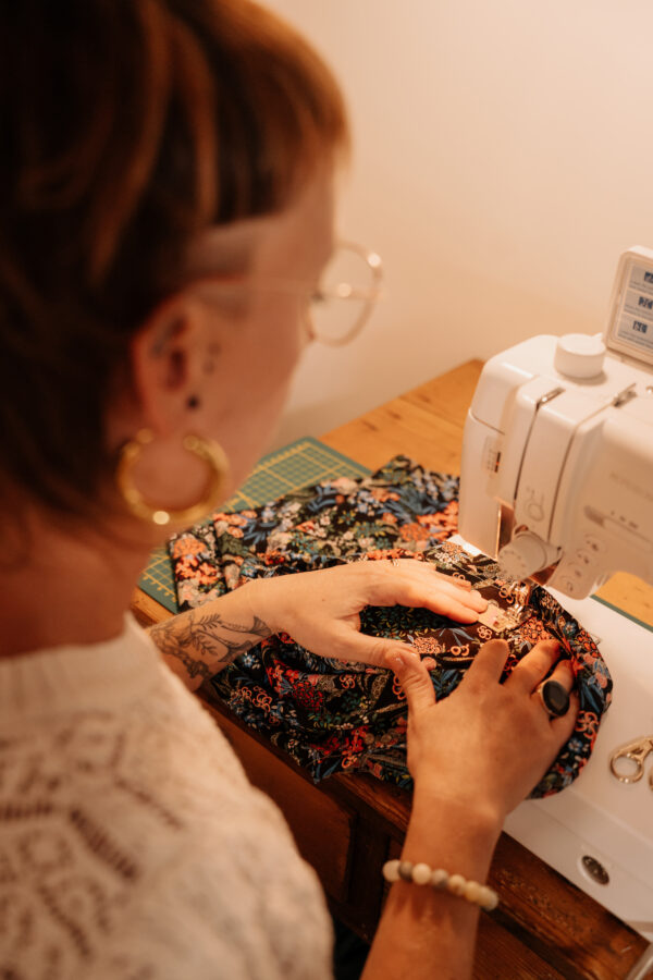 Couture formation Couture proche de Tours : métiers de la mode et vêtement flou
