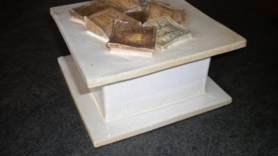 Boîte sculpté stage exploration de la terre