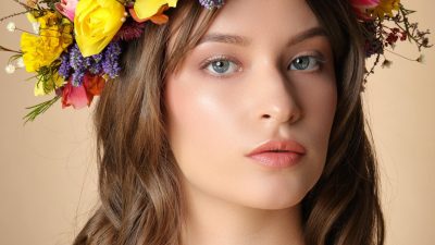 Couronne de fleurs faite par Inès Siniscalco qui propose un stage de fleuriste