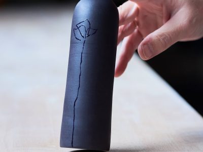 Bouteille faite pendant une formation céramique et poterie entre Nantes et Angers avec une céramiste