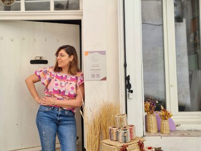 Coralie est ses créations formation vannerie d'osier proche d'Aix-en-Provence