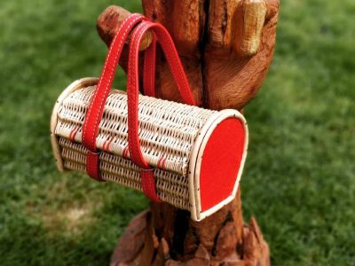 Petit sac en osier formation à la vannerie d'osier dans les Landes