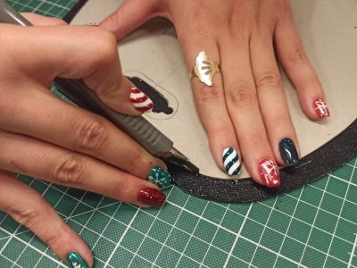 Découpe du cuir formation Maroquinier à Marseille