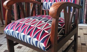 Formes géométriques formation Tapissier d'ameublement en siège à Lyon dans le Rhône en région Auvergne-Rhône-Alpes