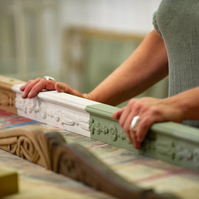 Sylvie CAU restauratrice de meubles