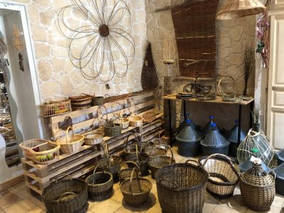 Formation à la vannerie d'osier dans le Gers