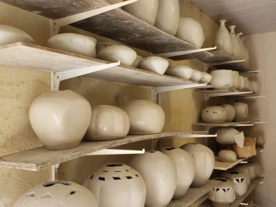 Tournage céramique en cours pendant la formation céramique Sigillée vers Perpignan