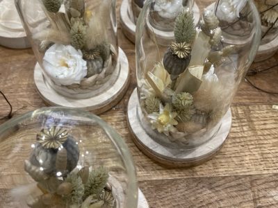 Globes formation fleurs séchées à Paris