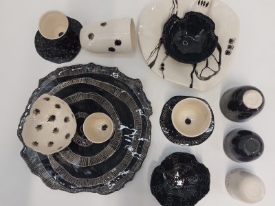 Pièces tournées pendant la formation poterie et céramique avec une céramiste en Haute-Garonne