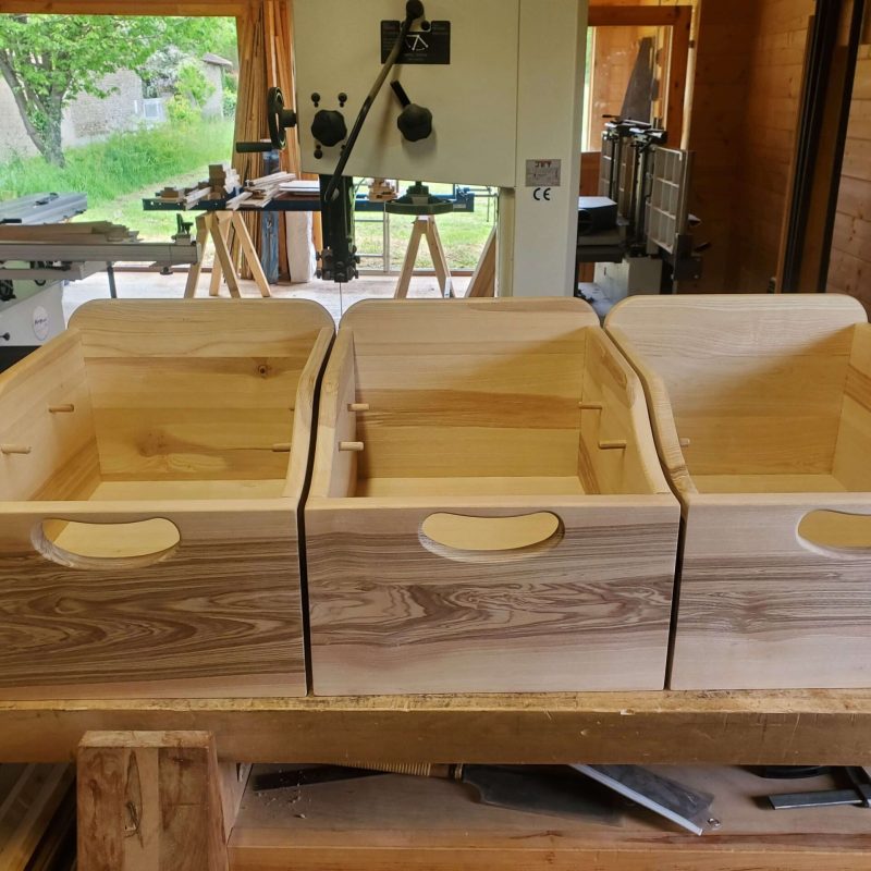 Dans l'atelier de Damien Bossuat, ébéniste qui propose des stages