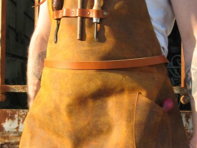 Tabler de maroquinier au cours de la formation maroquinerie vers Bordeaux en Nouvelle Aquitaine