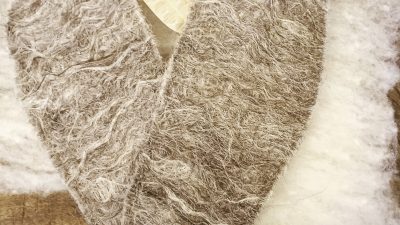 Semelles des chaussons en laine pendant le stage