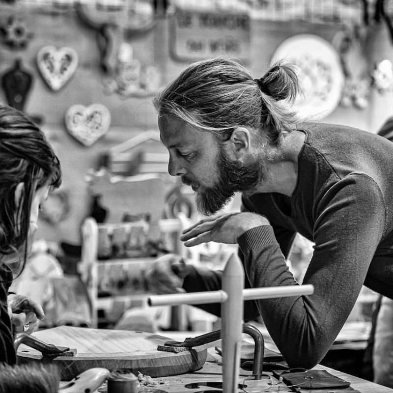 Yannick ébéniste entre Paris et Reims