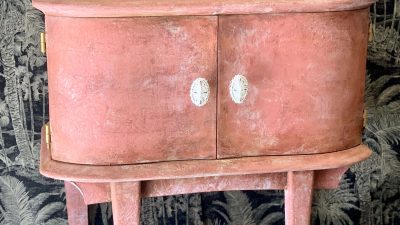 Chevet Art Deco au cour du stage de restauration de meubles en Bretagne à Quimper