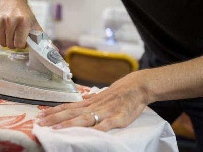 Tissu repassé formation Couture en région PACA : métiers de la mode et vêtement flou