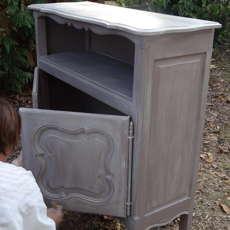 Meuble restauré par Elena, restauratrice de meubles