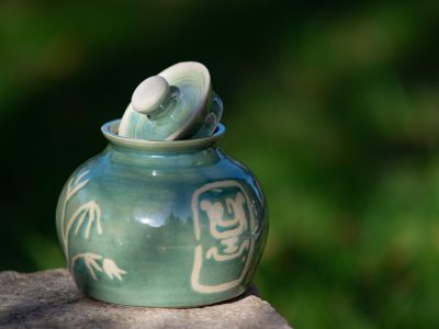 Céramique d'inspiration japonaise créé par Angelino, qui dispense une formation céramiste dans les Hautes-Pyrénées (65)