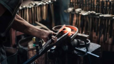 Forge stage forge et ferronnerie d'art dans le Tarn