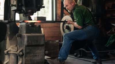 Josselin stage forge et ferronnerie d'art dans le Tarn