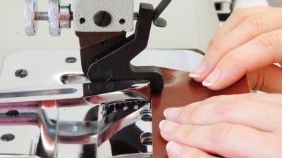 Points pendant l'atelier de maroquinerie