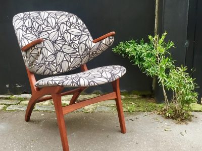 Siège pendant les cours de tapissier d'ameublement à Bordeaux