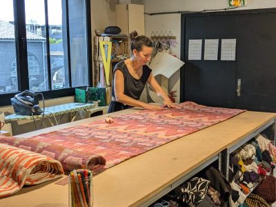 Découpe formation couture - Retouches simples à Montpellier