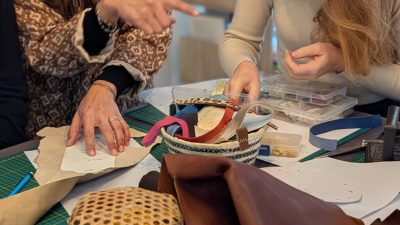 Cours Hélène stage création d'un sac en cuir