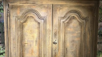 Meuble à restaurer au cours du stage de restauration de meubles à côté de Quimper