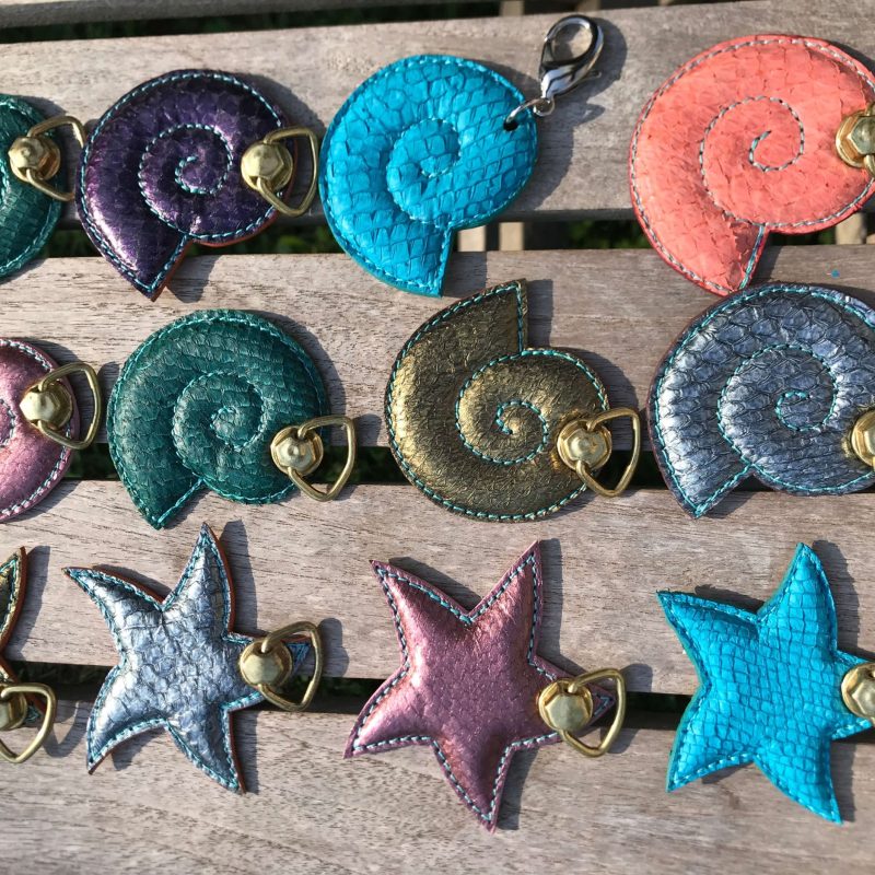 Détails pendant les stages et cours en maroquinerie