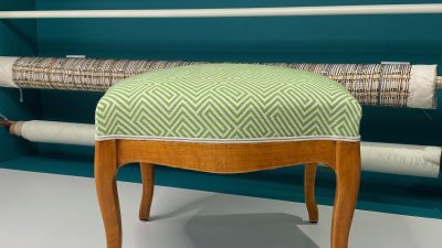 Tabouret stage restauration d'une chaise à Toulouse