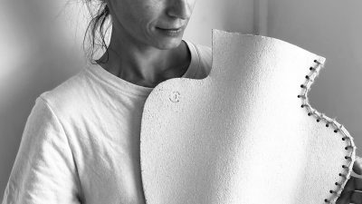 Laetitia Cabassu de l'atelier tournage céramique à Marseille