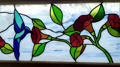 Stage de vitrail Tiffany à Tarbes avec une vitrailliste