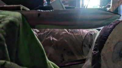 Couteau à lame pendant le stage en coutellerie