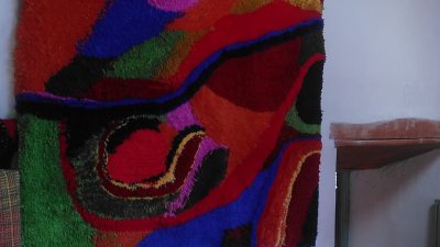 Tableau tissé par un métier pendant le stage et les cours de tissage