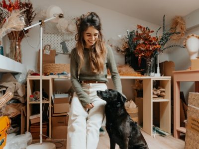 Anna, fleuriste à Bordeaux qui propose une formation éligible au CPF, France Travail, OPCO ...