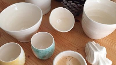 Poteries au cours du stage en céramique d'immersion