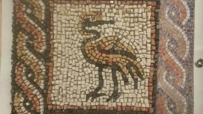 Mosaïque romaine en forme de héron pendant le stage vers Toulouse