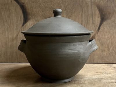 Pot pendant les cours du soir en Céramique et poterie à Biarritz - Formation vers Bayonne et Anglet