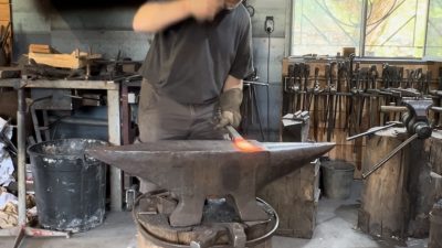 Force, précision stage forge et ferronnerie d'art dans le Tarn