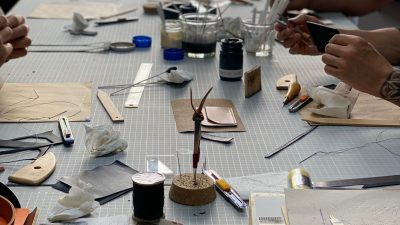 Atelier de Carole Pradelle, sellière maroquinière à Paris