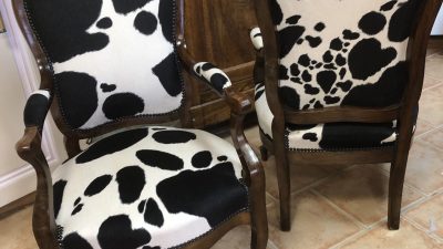 Fauteuil motifs vache Fauteuil pendant le stage en tapisserie d’ameublement