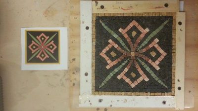 Exemple de mosaïque romaine pendant le stage vers Toulouse