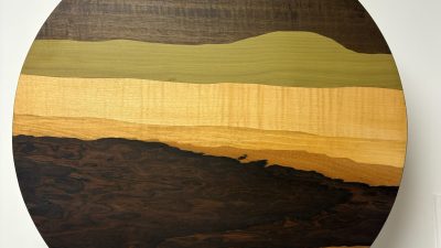 Tableau décoré en marqueterie de paille pendant le stage vers Paris en région parisienne