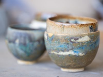 Bols tournés pendant une formation poterie et céramique par la céramiste Lydie MOREL à Fronton entre Montauban et Toulouse