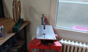 Machine à Chantourner formation Luthier en Guitare en Normandie