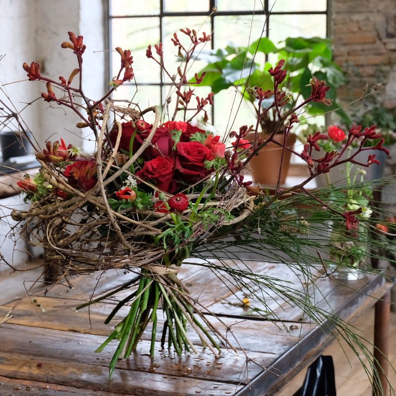 Bouquet nature et écologique fait par Inès, artisane fleuriste