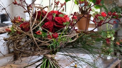 Bouquet naturel et écologique composée pendant le stage de fleuriste