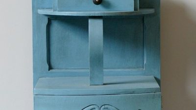 Chevet au cours du stage relooking de meubles vers les Pyrénées