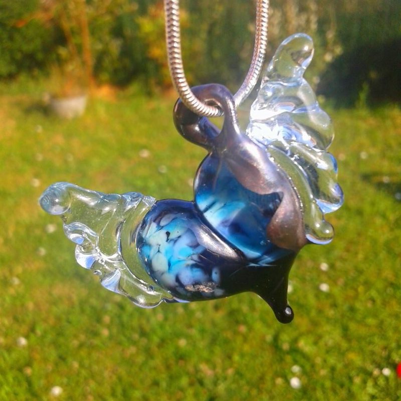 Pendentif en verre Sylvie Lepage, verrière à Colomiers