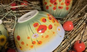 Petites créations florales formation tournage en céramique en Dordogne